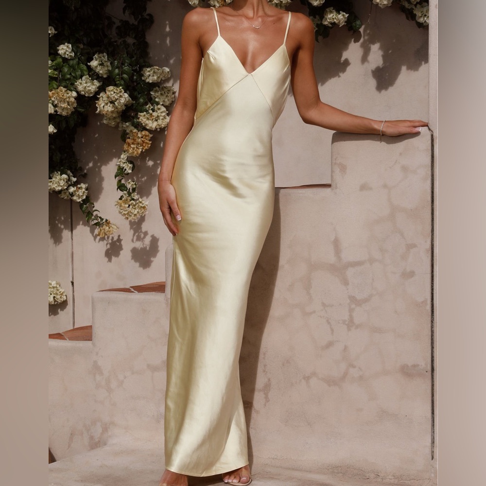 Elegant Backless Butter Yellow Giselle Maxi Dress